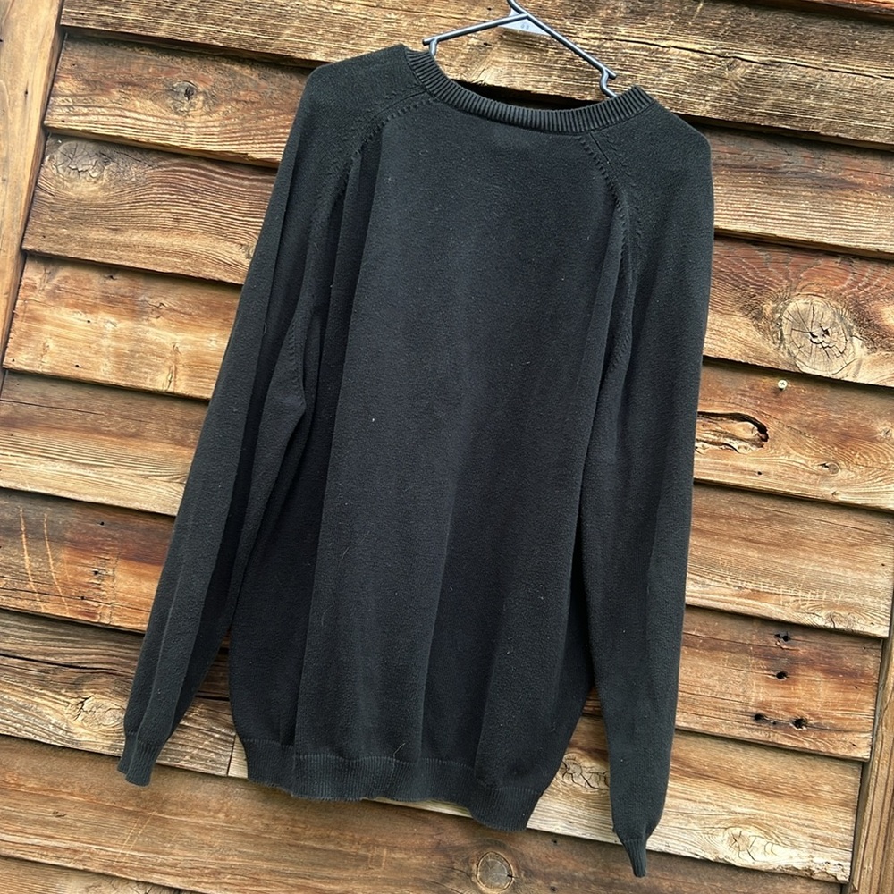 Lacoste Black V-Neck Sweater Classic Knit Design - Picture 4 of 4